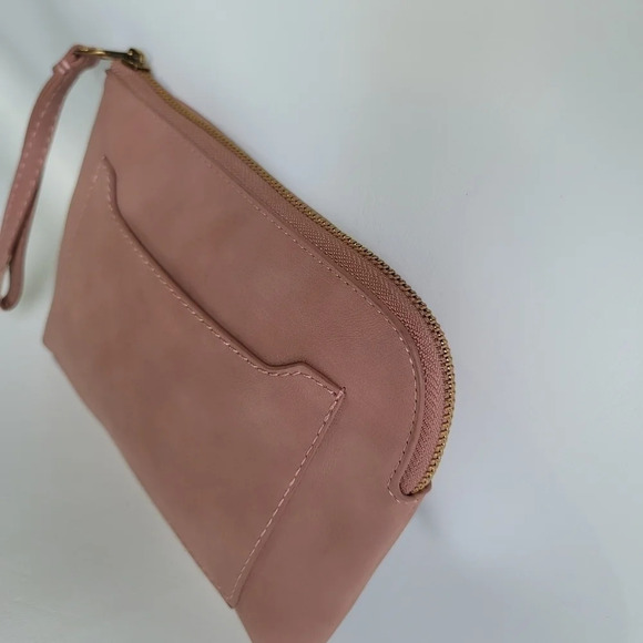 Universal Thread Large Wristlet Color Nude/Beige Pink Purse Wallet - Picture 8 of 9